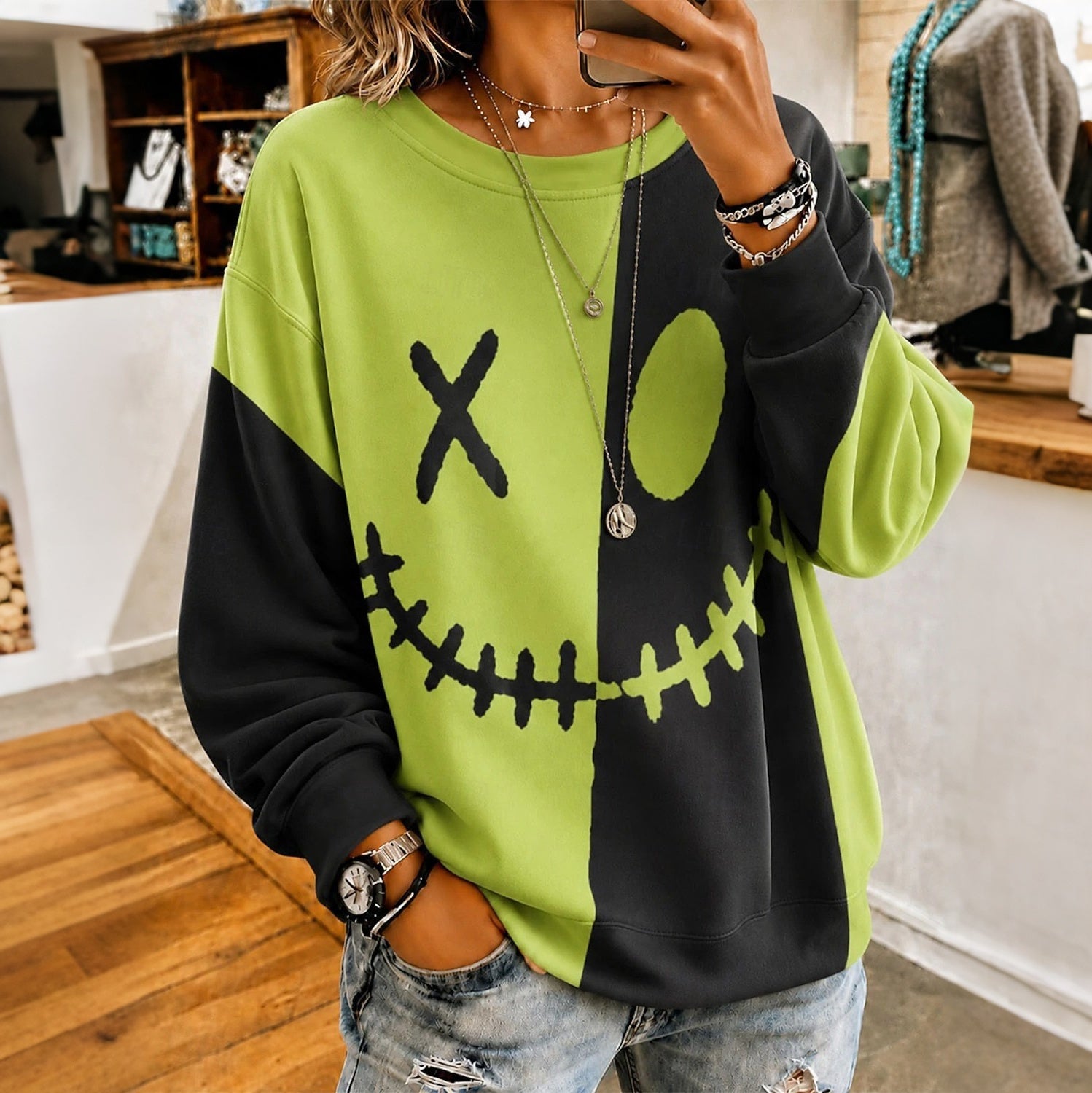 Women's Halloween Ghostly Face Color Blocking Print Casual Sweatshirt
